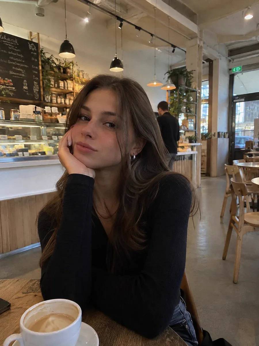 iPhone portrait in a coffee shop